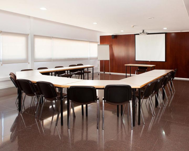 Tu sala de reuniones en Barberá del Vallés, muy cerca de Barcelona